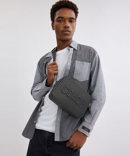 COACH コーチ レザー ショルダーバッグ 肩掛け 斜め掛け可能 黒