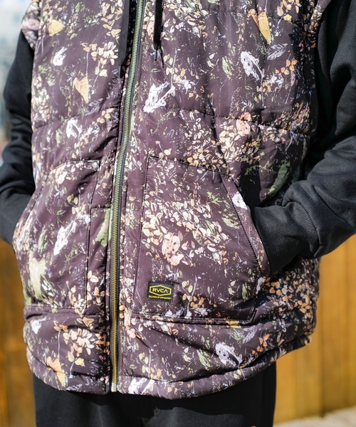 メンズ秋冬用RVCAルーカ迷彩柄パーカーM RVCA（ルーカ） パーカー メンズ GRANT PUFFER REVERSI パーカー
