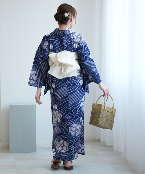 専用◯美品　有松絞り　浴衣　utatane 兵児帯 下駄3点セット花柄　紺 専用◯美品 有松絞り 浴衣 utatane 兵児帯 下駄3点セット花柄 紺