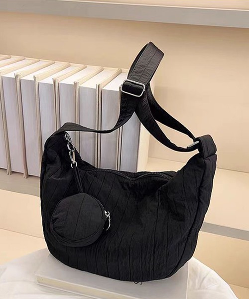 美品 19バッグ ミディアム ブラック ショルダーバッグ ショルダーバッグ 斜めがけバッグ ハーフムーンバッグ[品番