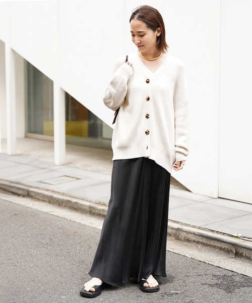 美品 ミューズ ドゥ ドゥーズィエムクラス ウール クルーネックカーディガン 黒 Deuxieme Classe（ドゥーズィエムクラス） ニットカーディガン