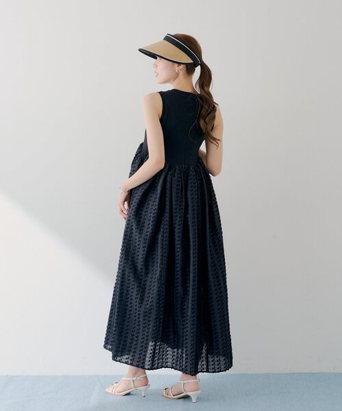 ワンピース 「SALON by Chico」チューリップボリュームドッキングワンピースの画像