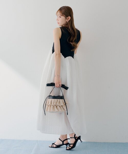 ワンピース 「SALON by Chico」チューリップボリュームドッキングワンピースの画像