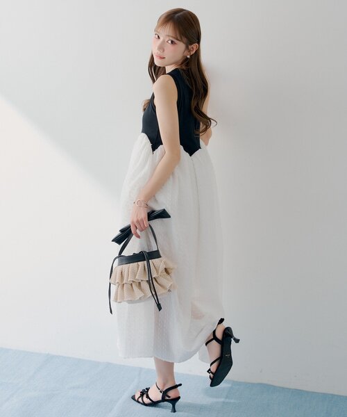 ワンピース 「SALON by Chico」チューリップボリュームドッキングワンピースの画像