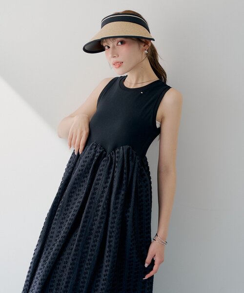 ワンピース 「SALON by Chico」チューリップボリュームドッキングワンピースの画像