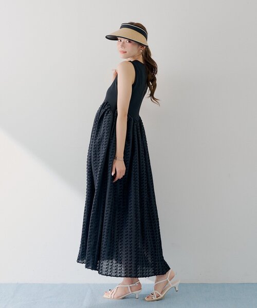 ワンピース 「SALON by Chico」チューリップボリュームドッキングワンピースの画像