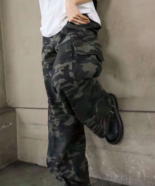 SpRay（スプレイ） ワイドパンツ カーゴパンツ 迷彩カーゴパンツ