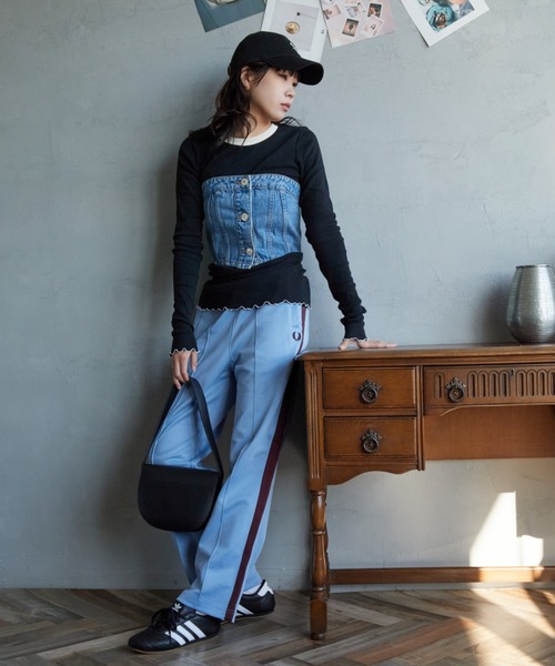 FRED PERRY（フレッドペリー） パンツ 別注 配色ライン トラックパンツ