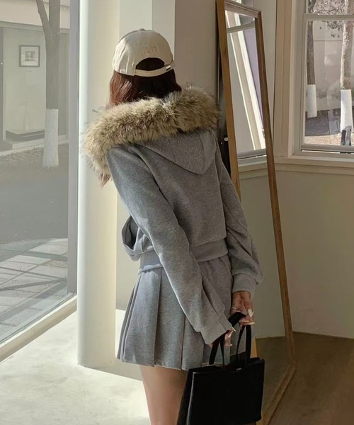 LACーVERT セットアップ ファーフーディーZIPパーカー＋プリーツミニ