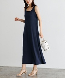 ノースリ ミドル丈 フロントボタン ワンピース 上品 美ライン Pierrot ワンピース 無地ノースリーブ美ラインワンピース