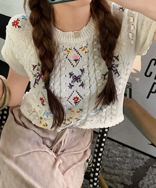 deux amour tシャツ 半袖 クルーネック花刺繍入り半袖ニットプル