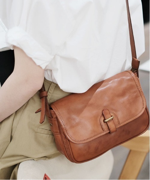 vintage レザーショルダーバッグ ショルダーバッグ バッグ 「NiiNa」「高品質牛革」ヴィンテージ