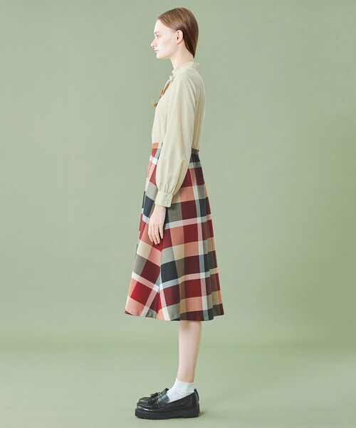 BLUE LABEL CRESTBRIDGE（ブルーレーベルクレストブリッジ