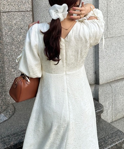 JUNOAH（ジュノア） ワンピース 袖リボンジャガードフレアワンピース