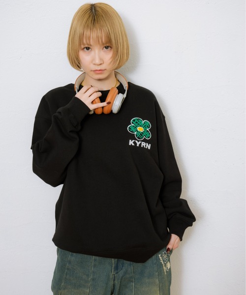 【kumikky】おまとめ rrrrrrrrr スウェット Sweatshirt 08 Price: RM28 Condition: Baggy sleeves Size: Fit to