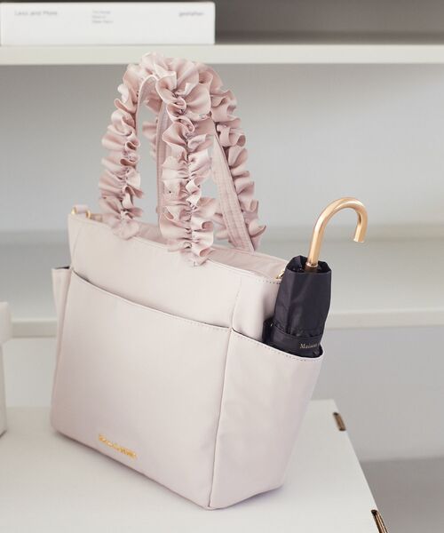 Maison de FLEUR（メゾンドフルール） トートバッグ 撥水加工フリル 