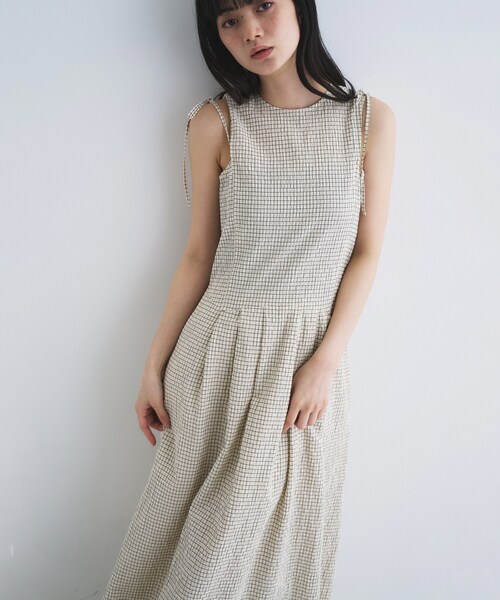 ワンピース shoulder ribbon dressの画像