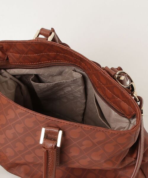 【美品】ゲラルディーニ ソフティ 2way リュック ハンドバッグ ブラウン軽量 GHERARDINI（ゲラルディーニ） 2WAYバッグ - ブラウン レディース