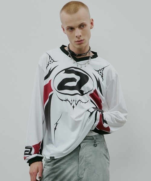 シルバー グラフィック Tシャツ AIVER ユニフォーム AIVER（アイバー）の「AIVER ラグランサッカーシャツ（Tシャツ