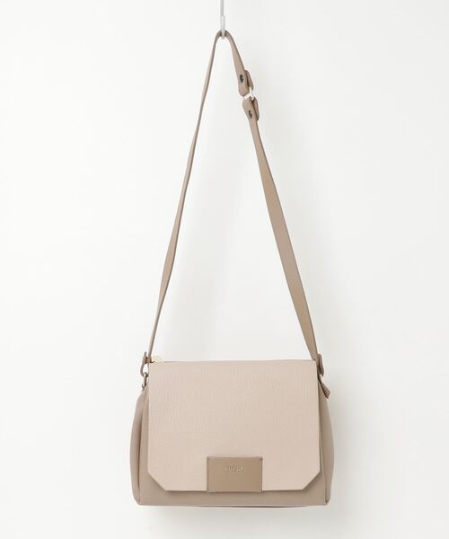 FURLA フルラ　ショルダーバッグ　ベージュ FURLA（フルラ） ショルダーバッグ - ベージュ レディース : ZOZOTOWN