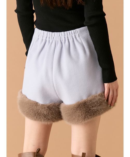 LILY BROWN（リリーブラウン） パンツ エコファ―ショートパンツ