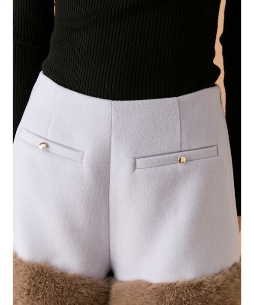 LILY BROWN（リリーブラウン） パンツ エコファ―ショートパンツ