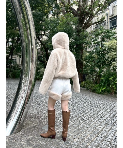 LILY BROWN（リリーブラウン） パンツ エコファ―ショートパンツ