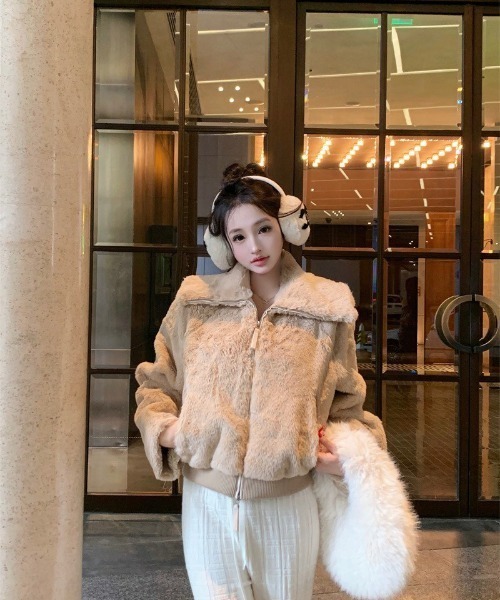 VIBGYOR ブルゾン アウター 「LAMPOON」フェイクファーショート