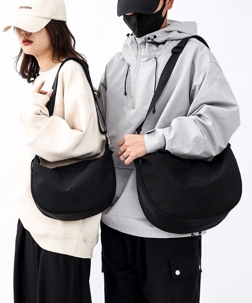 WYZ ショルダーバッグ 「2サイズ展開」2WAYナイロンショルダーバッグ