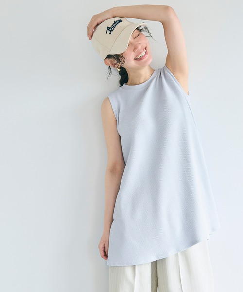 coca（コカ） tシャツ エンボス加工ノースリーブAラインチュニック