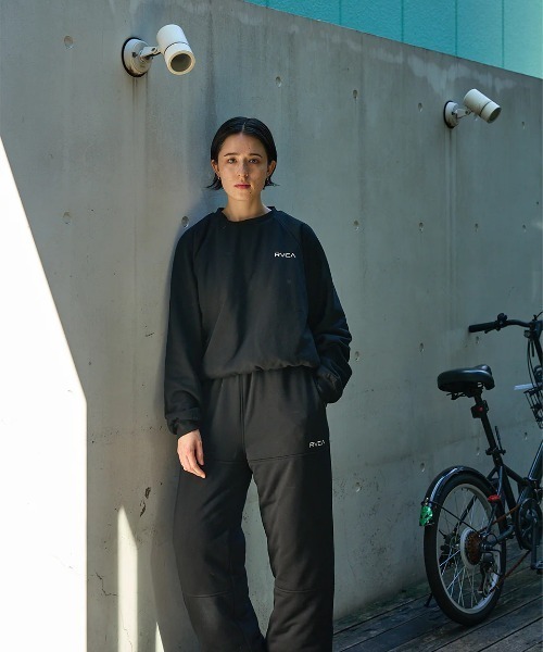 トレーナー スウェット RVCA レディース RECESSION REVERSIBLE トレーナー/ルーカリバーシブルキルティングスウェット レディー RVCA トレーナー スウェット レディース RECESSION REVERSIBLE