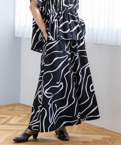 OSMOSIS オズモーシス　プリントフレアーパンツ OSMOSIS パンツ プリントフレアーパンツ レディース : ZOZOTOWN
