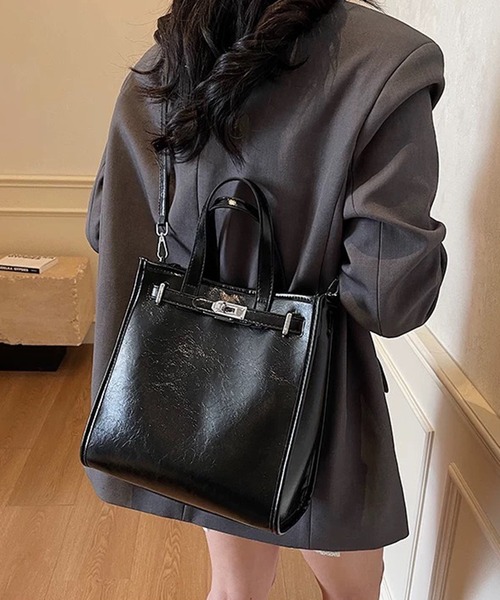 pumpkin port トートバッグ バックルベルト デザイン 縦長