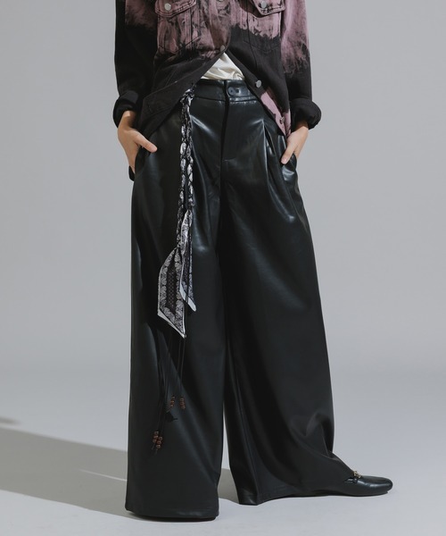 Chick ワイドパンツ パンツ Wood Bead Cord with Bandana Faux Leather