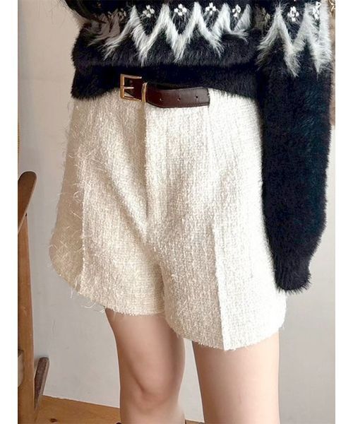 LILY BROWN（リリーブラウン） パンツ ベルト付きショートパンツ