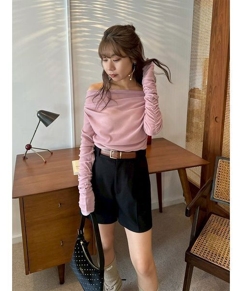 LILY BROWN（リリーブラウン） パンツ ベルト付きショートパンツ