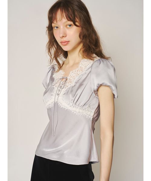 LILY BROWN（リリーブラウン） tシャツ 半袖 ヴィンテージレースサテン