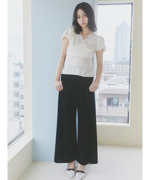 LILY BROWN（リリーブラウン） tシャツ 半袖 ヴィンテージレースサテン
