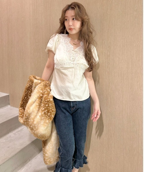 LILY BROWN（リリーブラウン） tシャツ 半袖 ヴィンテージレースサテン