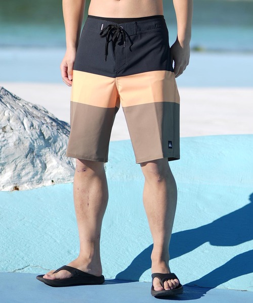 QUIKSILVER - ベー Quiksilver 送料無料 クイックシルバー ボードショーツ メンズ