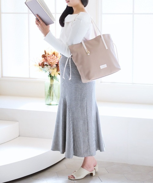 大人気!! Samantha Thavasa Petit Choice フェイクレザー トート アベクトワ レザースクエアトートバッグ 大サイズ(FREE ブラック