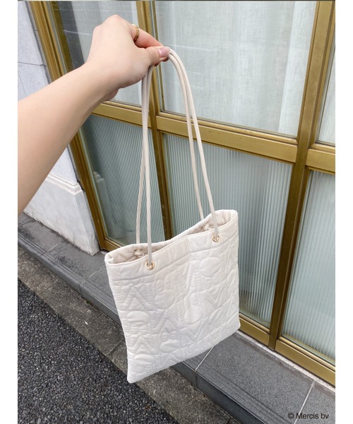 【新品未使用】MIIA　miffy ベロアキルティングトートバッグ　マスコット付 MIIA トートバッグ miffy ベロアキルティングトートバッグ