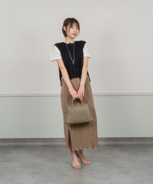 【極美品】クリスチャンヴィラ　スクエアミニボストン　ショルダー CHRISTIAN VILLA ショルダーバッグ バッグ 「CHRISTIAN VILLA
