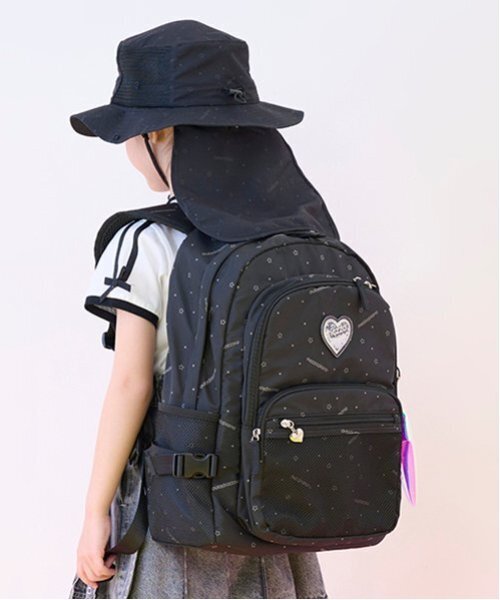 mezzo piano リュック 「容量約23L」ポーチつきナイロンリュック