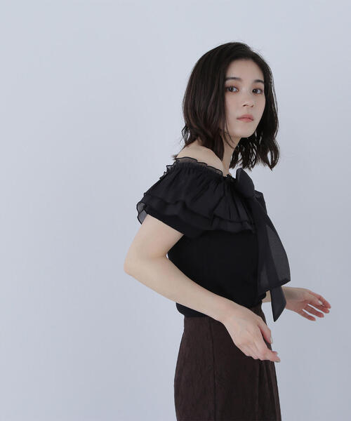 美品 Rene 肩リボン フリル コットンブレンド ニット ブラック 36 肩フリル配色リボンニット – BUNNY APARTMENT