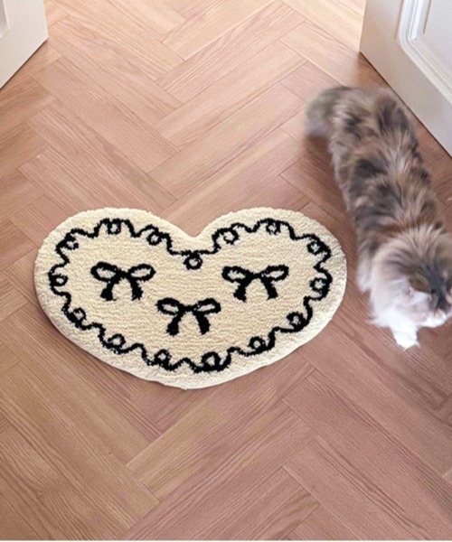 Ein（アイン） ラグ ラグマット Ein/リボンモチーフ ハート型 ラグ