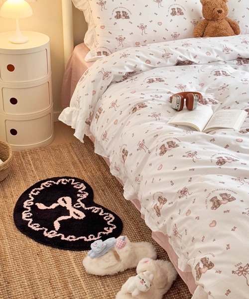 Ein（アイン） ラグ ラグマット Ein/リボンモチーフ ハート型 ラグ