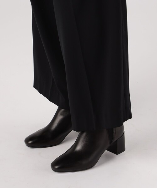 FABIO RUSCONI ショートブーツ　黒　37 美品　ブーツ FABIO RUSCONI（ファビオルスコーニ） ショートブーツ 37 ブラック