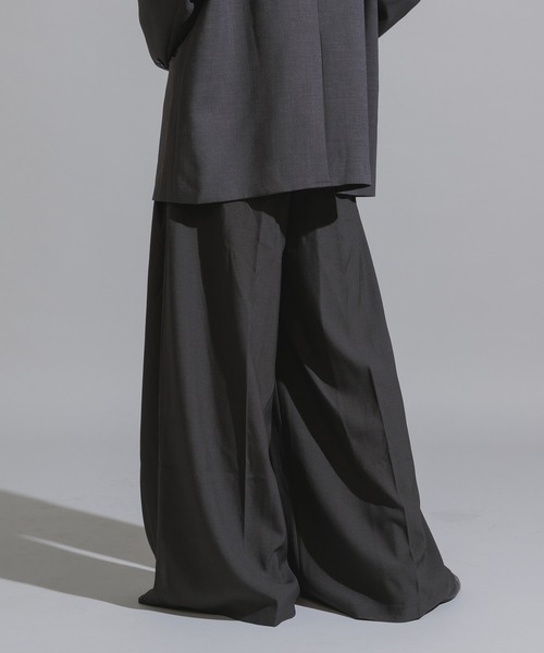 AO2 スラックス パンツ Three-Tuck Studded Belt Baggy Slacks