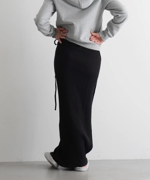 「BASERANGE」 スカート X-SMALL ブラック レディースの画像
